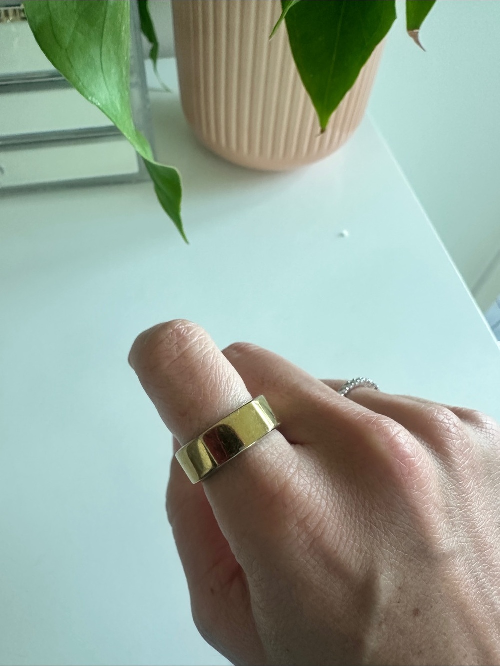 Oura Gold Tone Smart Ring